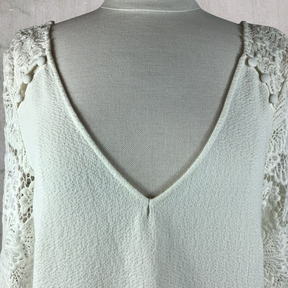 Sézane Cream Colored Lace Sleeve V-Neck Top Trousseau Button Detail Size 38 / M - Picture 5 of 8